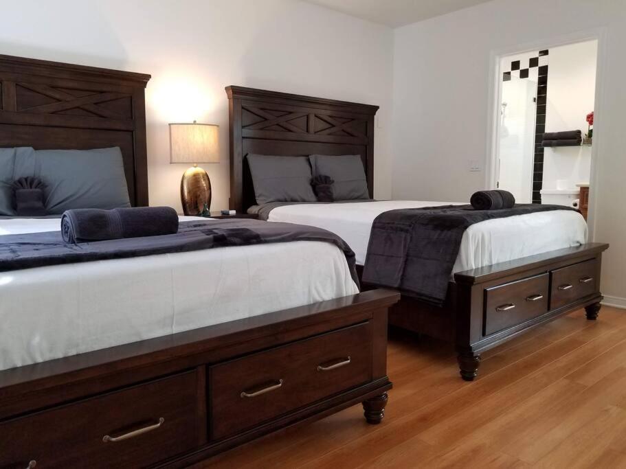 Luxury And Spacious 5 Bedroom Private House By Melrose Wifi Tv Backyard Free Parking Close To The Grove Hollywood Walk Of Fame Casa vacanze