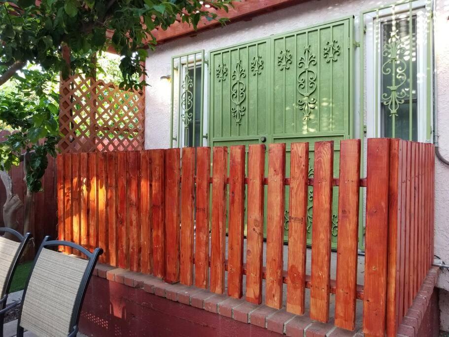 Luxury And Spacious 5 Bedroom Private House By Melrose Wifi Tv Backyard Free Parking Close To The Grove Hollywood Walk Of Fame Casa vacanze *